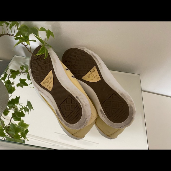 Light Yellow Low Top Converse - Picture 3 of 5